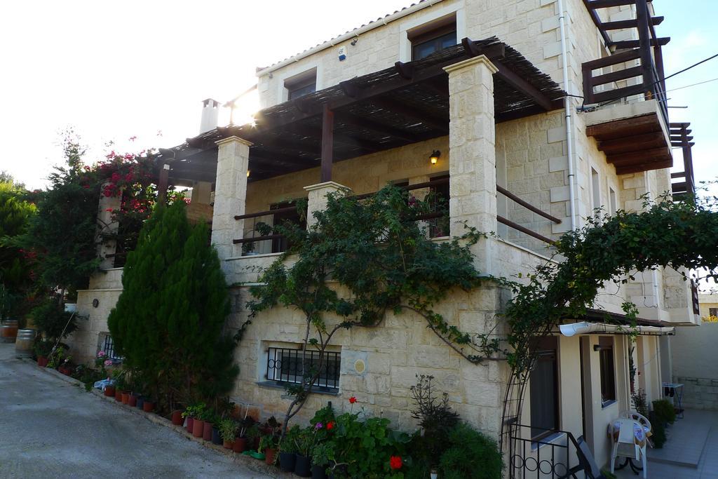 Traditional Stonehouse Vicky 헐소니소스 외부 사진