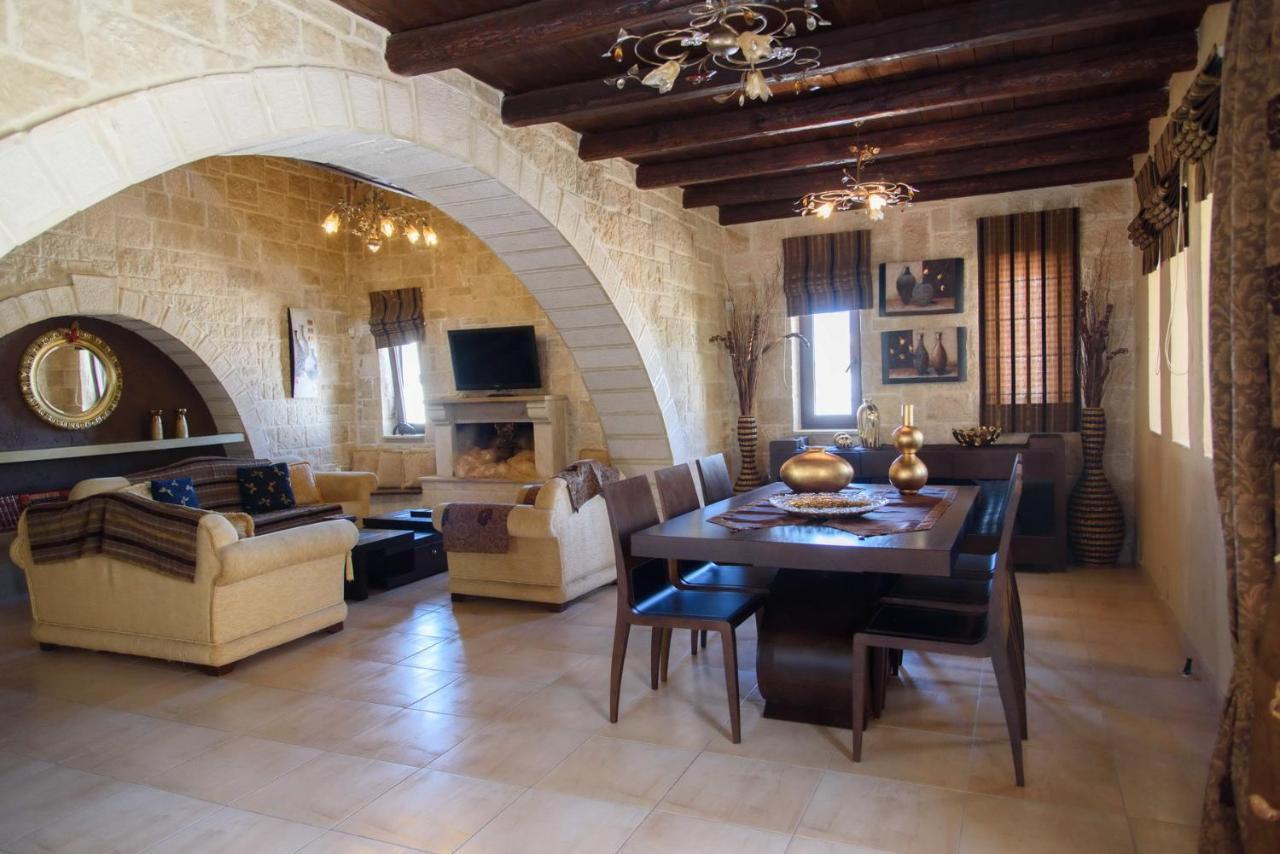 Traditional Stonehouse Vicky 헐소니소스 외부 사진
