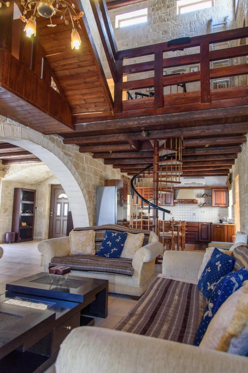 Traditional Stonehouse Vicky 헐소니소스 외부 사진