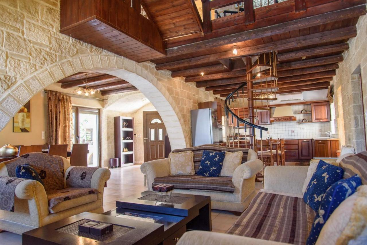 Traditional Stonehouse Vicky 헐소니소스 외부 사진